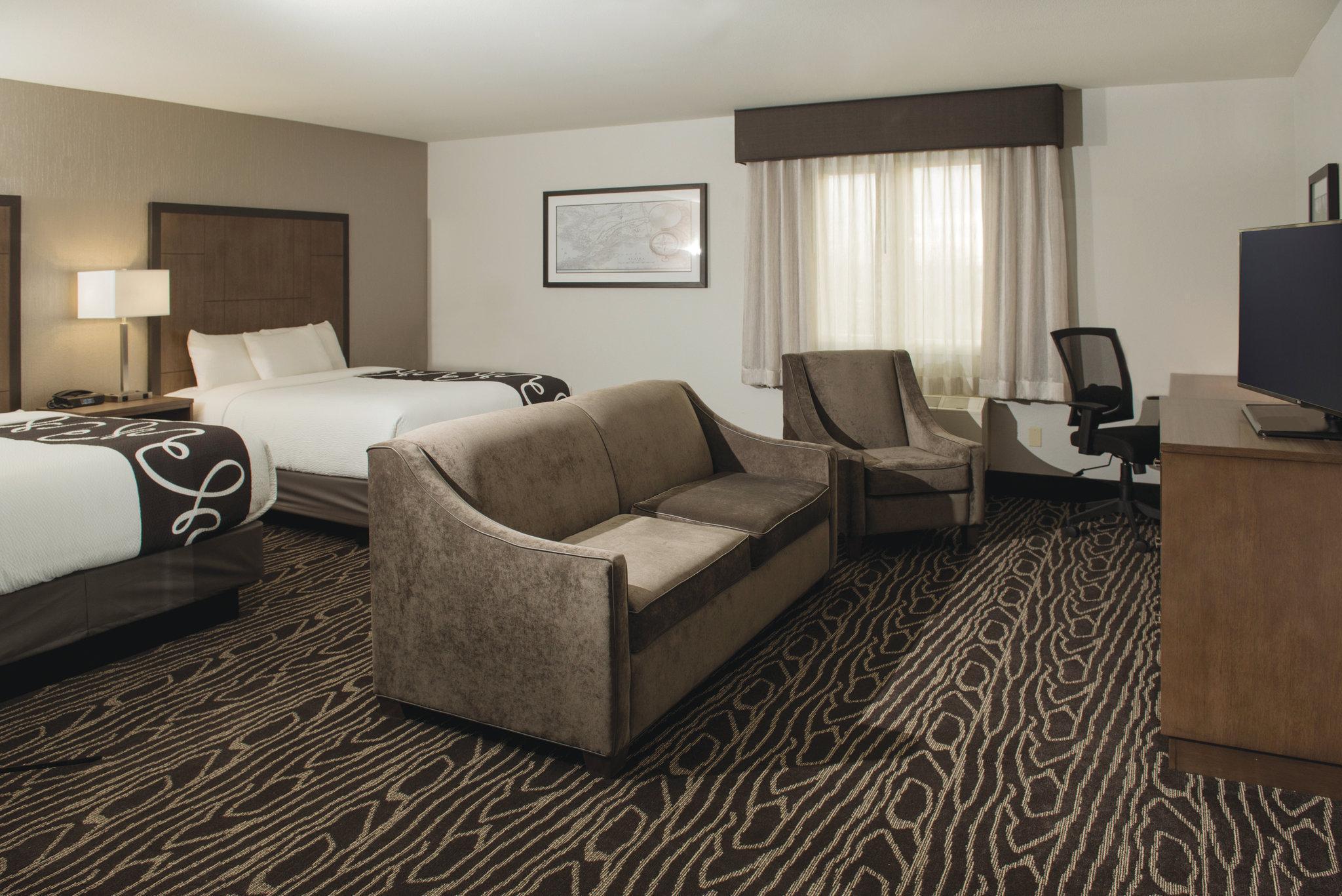 Hotel La Quinta By Wyndham Fairbanks Airport Exterior foto