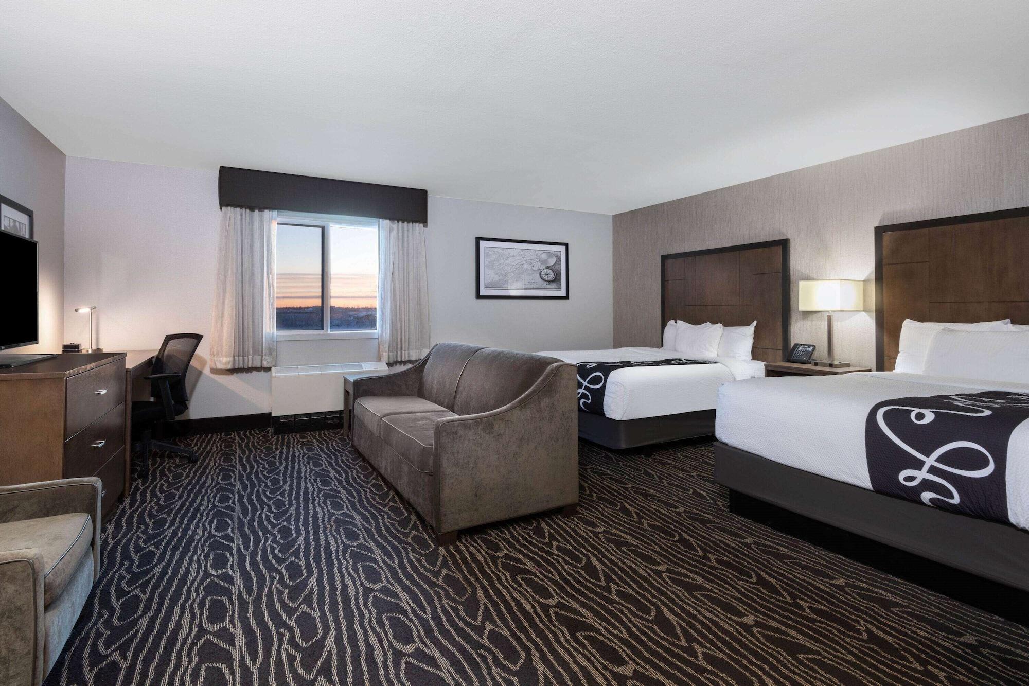Hotel La Quinta By Wyndham Fairbanks Airport Exterior foto
